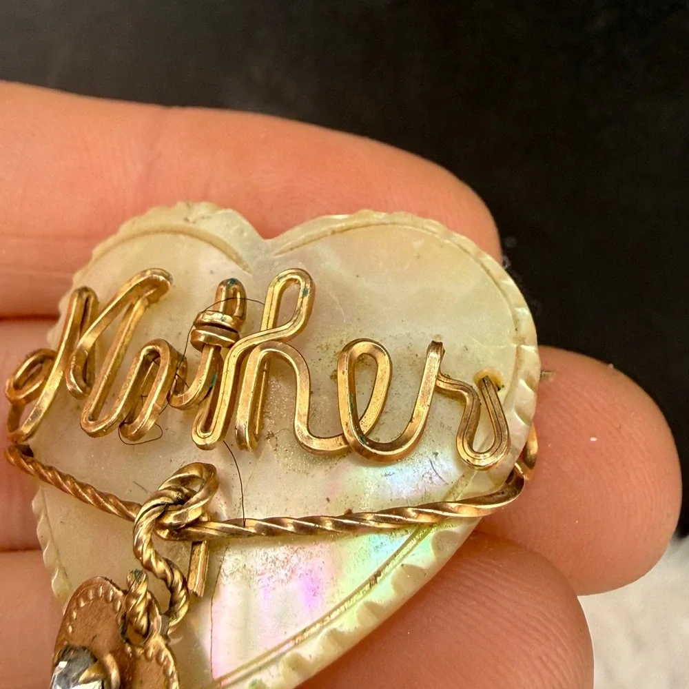 Vintage Mother Brooch Heart Mother of Pearl Gold Tone Sweetheart